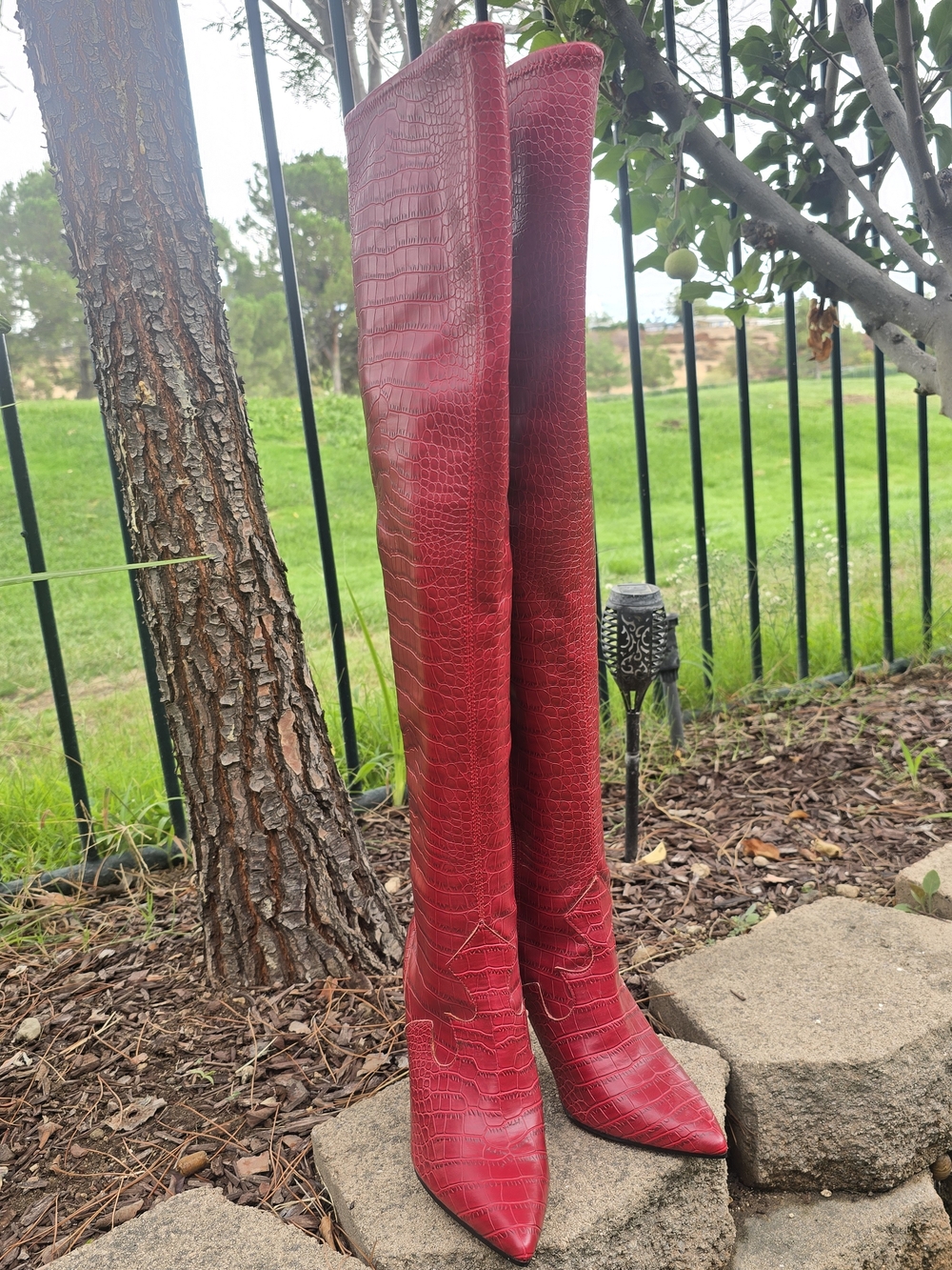 GUESS Red Croc-Embossed Thigh-High Stiletto Boots 8.5